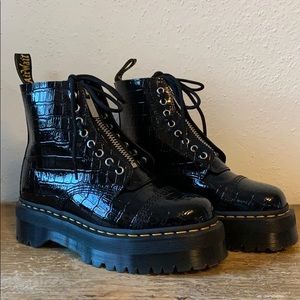 Dr. Martens Sinclair Boots (Almost NEW!)